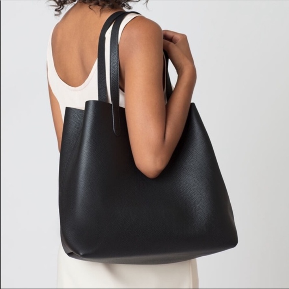 Cuyana Classic Structured Leather Tote